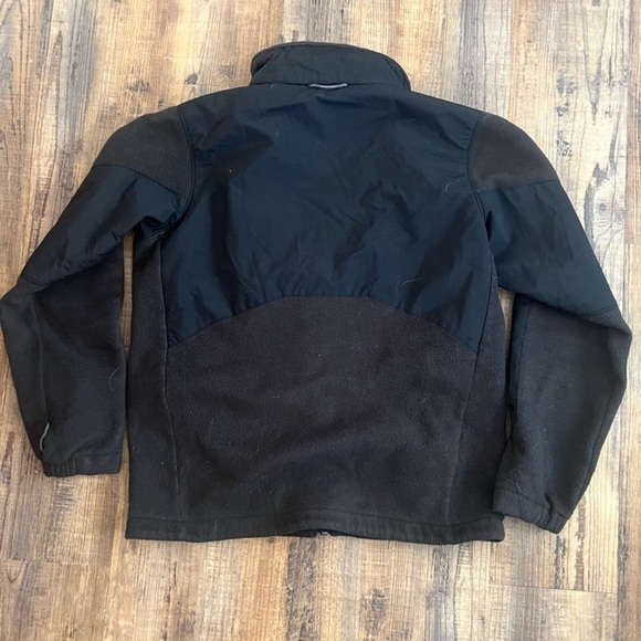Columbia Black Performance Windbreaker with Elastic Cuffs - Picture 2 of 2